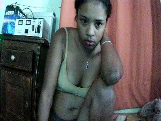 TriciaBella live cam on BongaCams