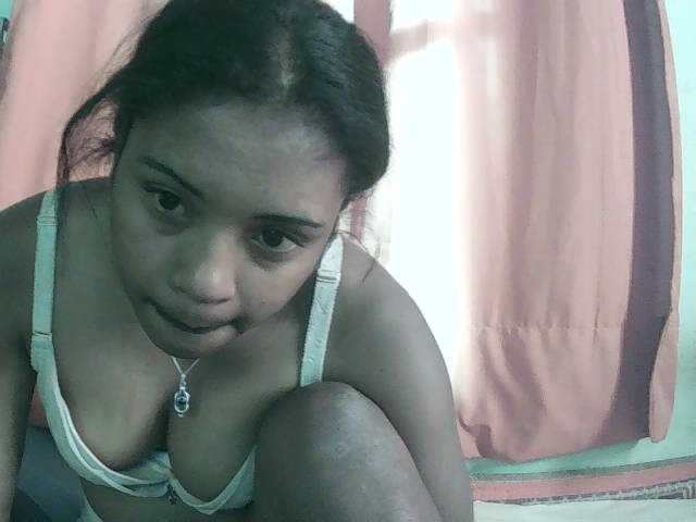 TriciaBella live cam on BongaCams