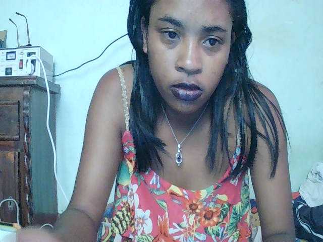 TriciaBella live cam on BongaCams