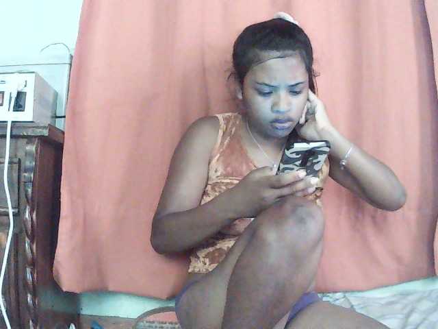 TriciaBella live cam on BongaCams