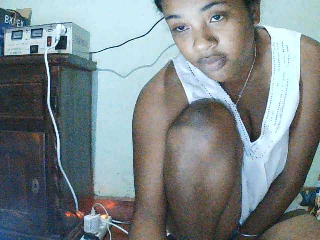 TriciaBella live cam on BongaCams