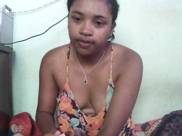 TriciaBella live cam on BongaCams