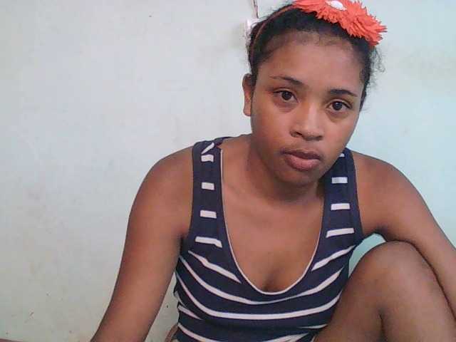 TriciaBella's BongaCams show and profile