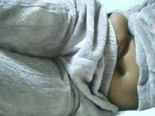 TriciaBella live cam on BongaCams