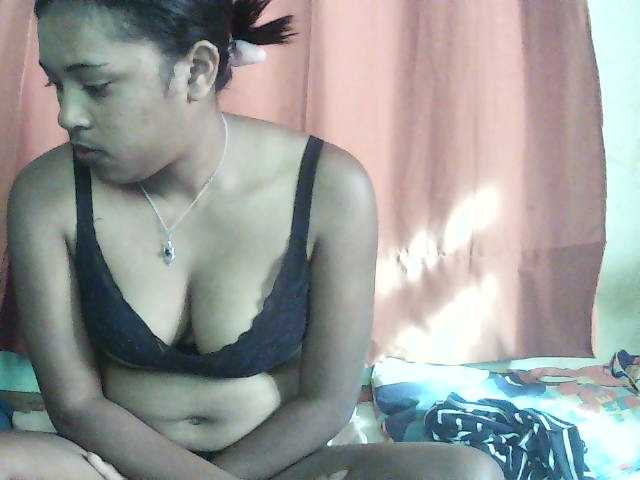 TriciaBella live cam on BongaCams