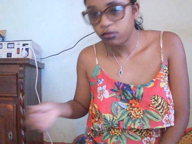 TriciaBella live cam on BongaCams