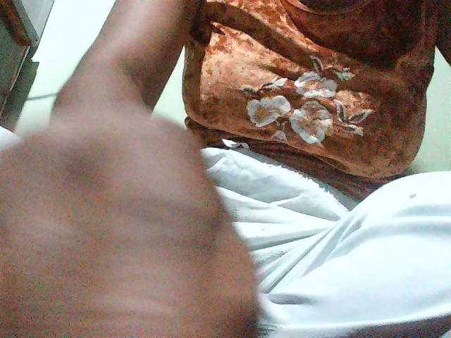 TriciaBella live cam on BongaCams