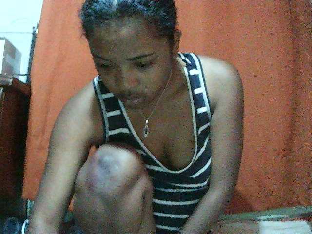 TriciaBella live cam on BongaCams
