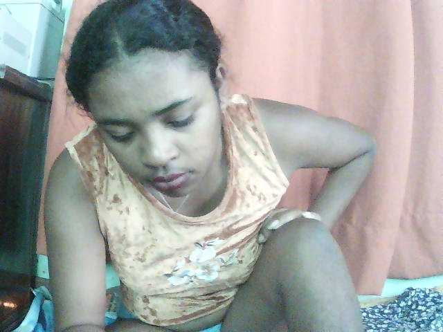 TriciaBella live cam on BongaCams