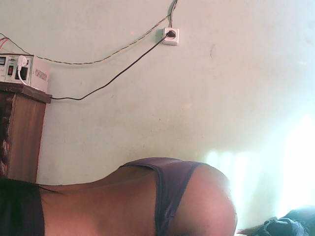 TriciaBella live cam on BongaCams