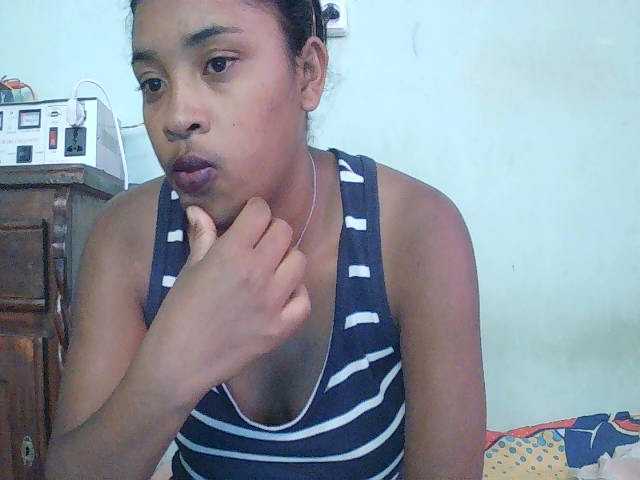 TriciaBella live cam on BongaCams