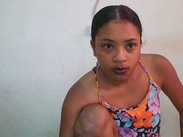 TriciaBella's BongaCams show and profile