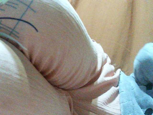 TriciaBella live cam