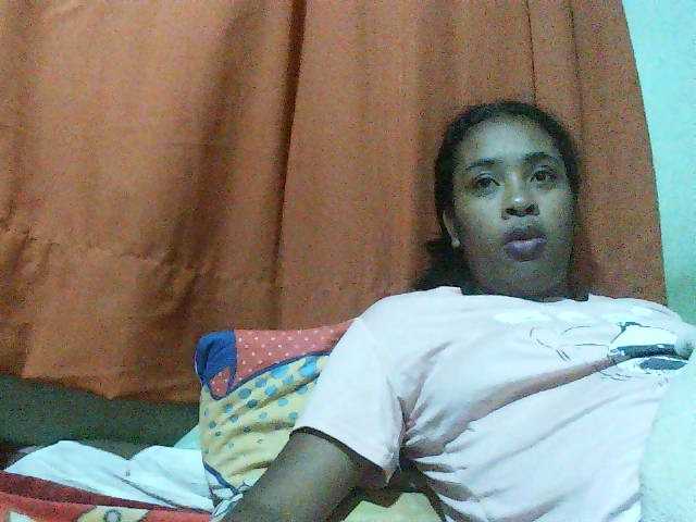 TriciaBella live cam on BongaCams