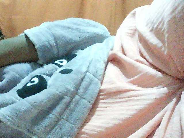 TriciaBella live cam