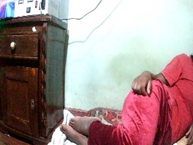 TriciaBella live cam preview