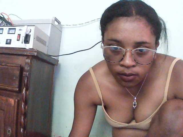 TriciaBella, live now on BongaCams