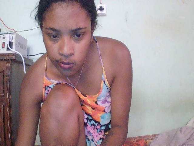 TriciaBella Cam en directo en BongaCams