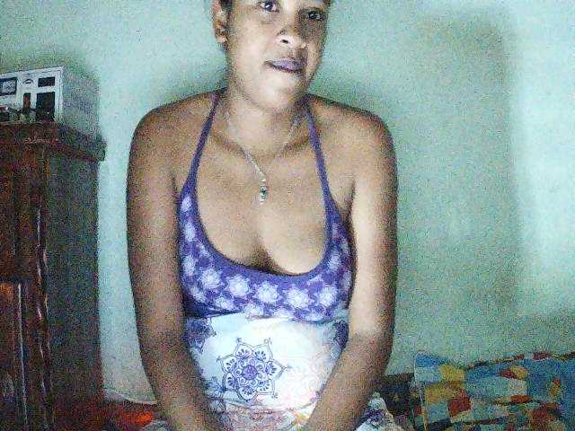 TriciaBella live cam on BongaCams