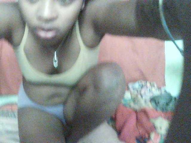 TriciaBella live cam on BongaCams