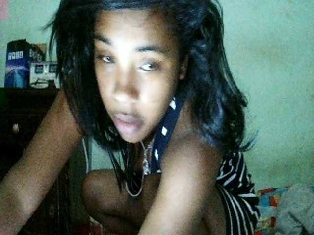 TriciaBella live cam on BongaCams