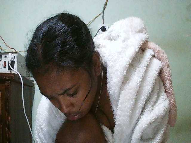 TriciaBella live cam on BongaCams