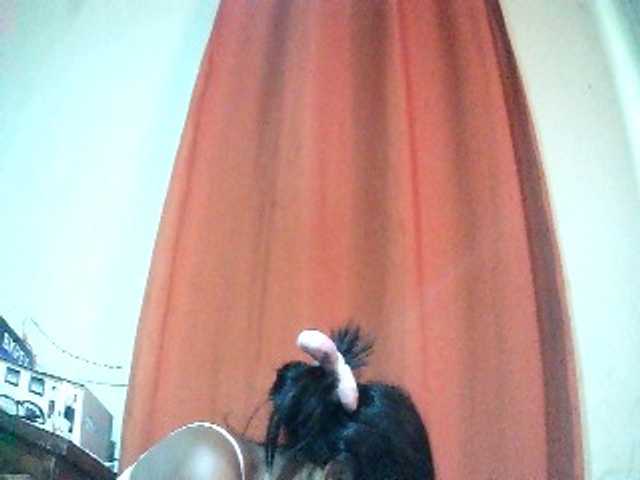 TriciaBella live cam