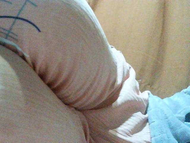 TriciaBella live cam