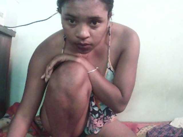 TriciaBella live cam on BongaCams