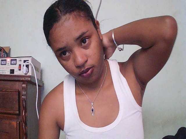 TriciaBella live cam on BongaCams