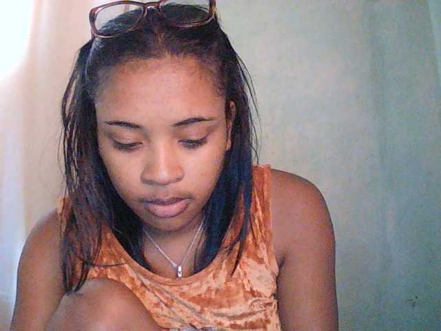 TriciaBella live cam on BongaCams
