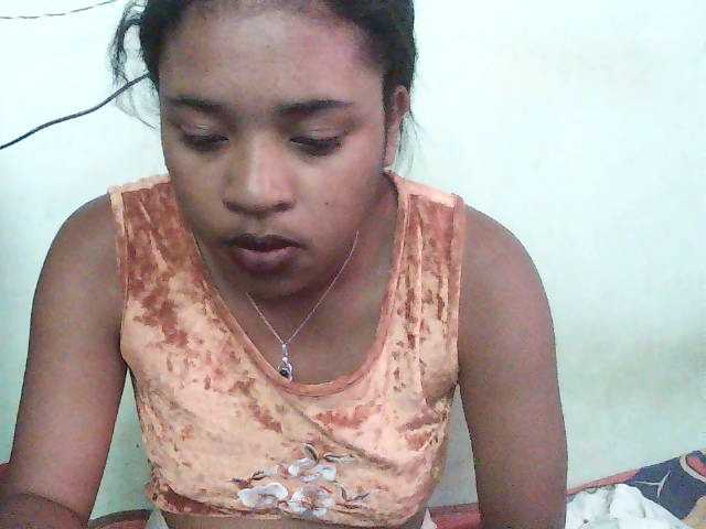 TriciaBella, en vivo ahora en BongaCams