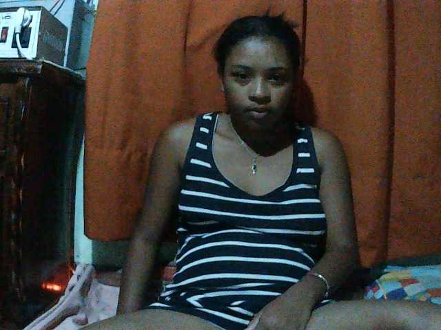 TriciaBella live cam on BongaCams