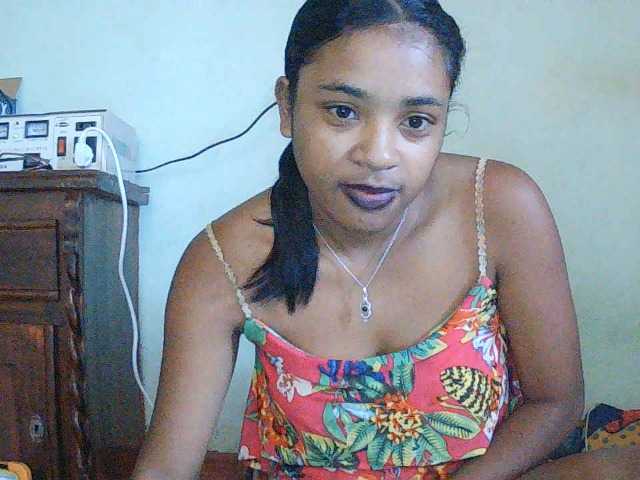 TriciaBella live cam on BongaCams