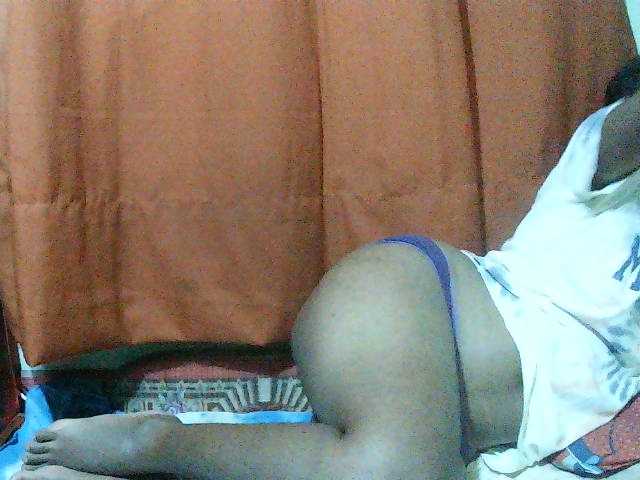 TriciaBella live cam on BongaCams