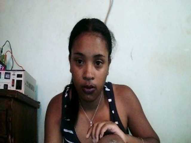 TriciaBella live cam on BongaCams