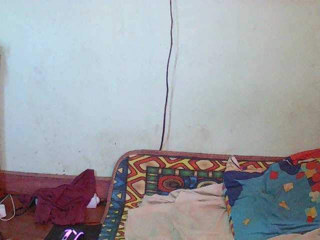 TriciaBella's BongaCams show and profile