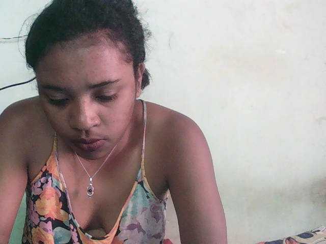 TriciaBella live cam on BongaCams