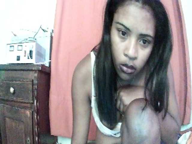 TriciaBella live cam on BongaCams