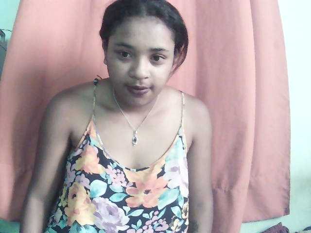 TriciaBella live cam on BongaCams