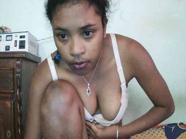 Modèle: TriciaBella
