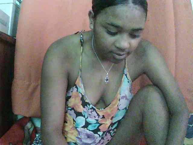 Modèle: TriciaBella