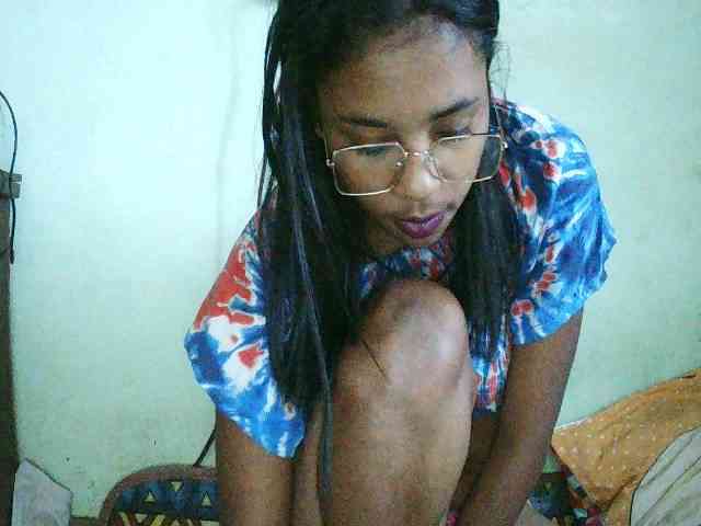 TriciaBella webcam
