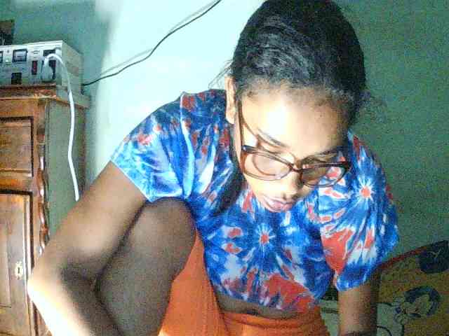 TriciaBella webcam