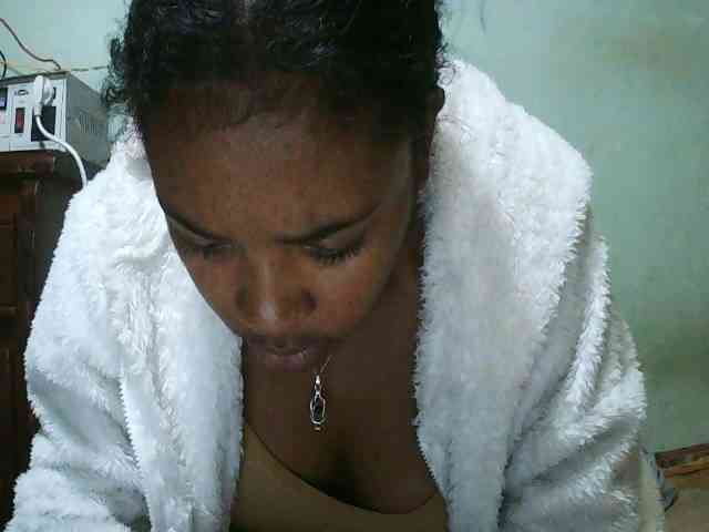 TriciaBella webcam
