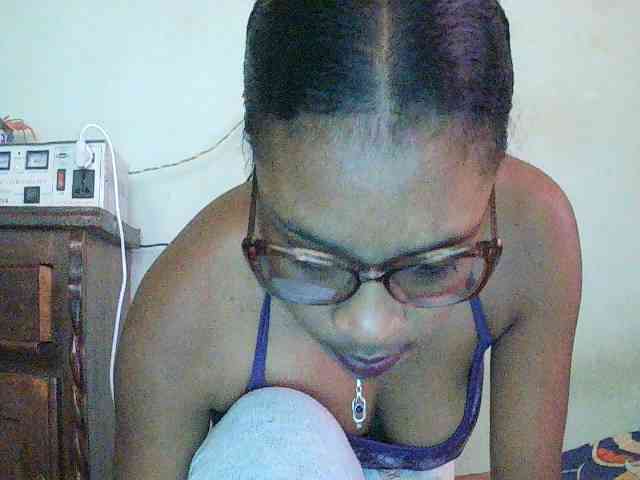 TriciaBella webcam