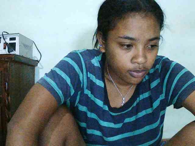 TriciaBella webcam