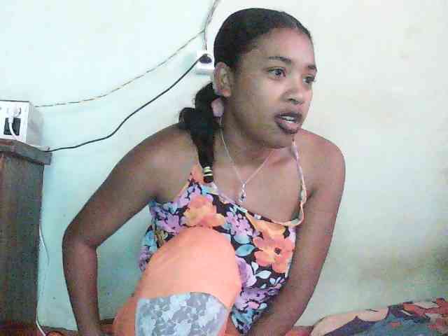 TriciaBella webcam