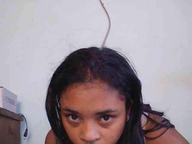 TriciaBella webcam