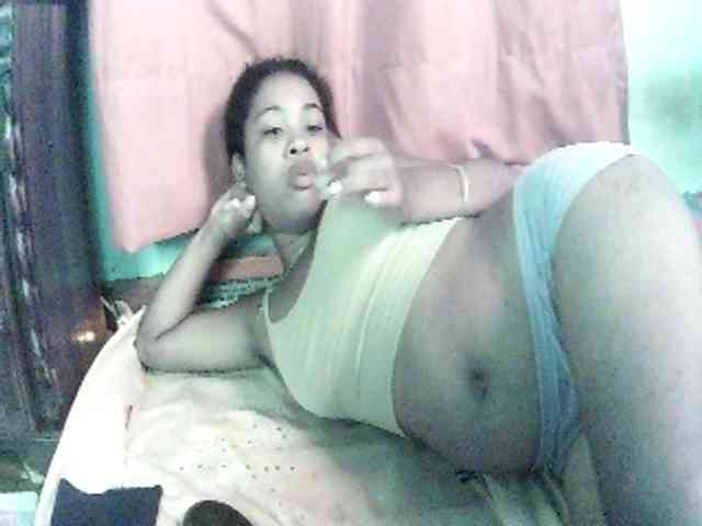 TriciaBella webcam